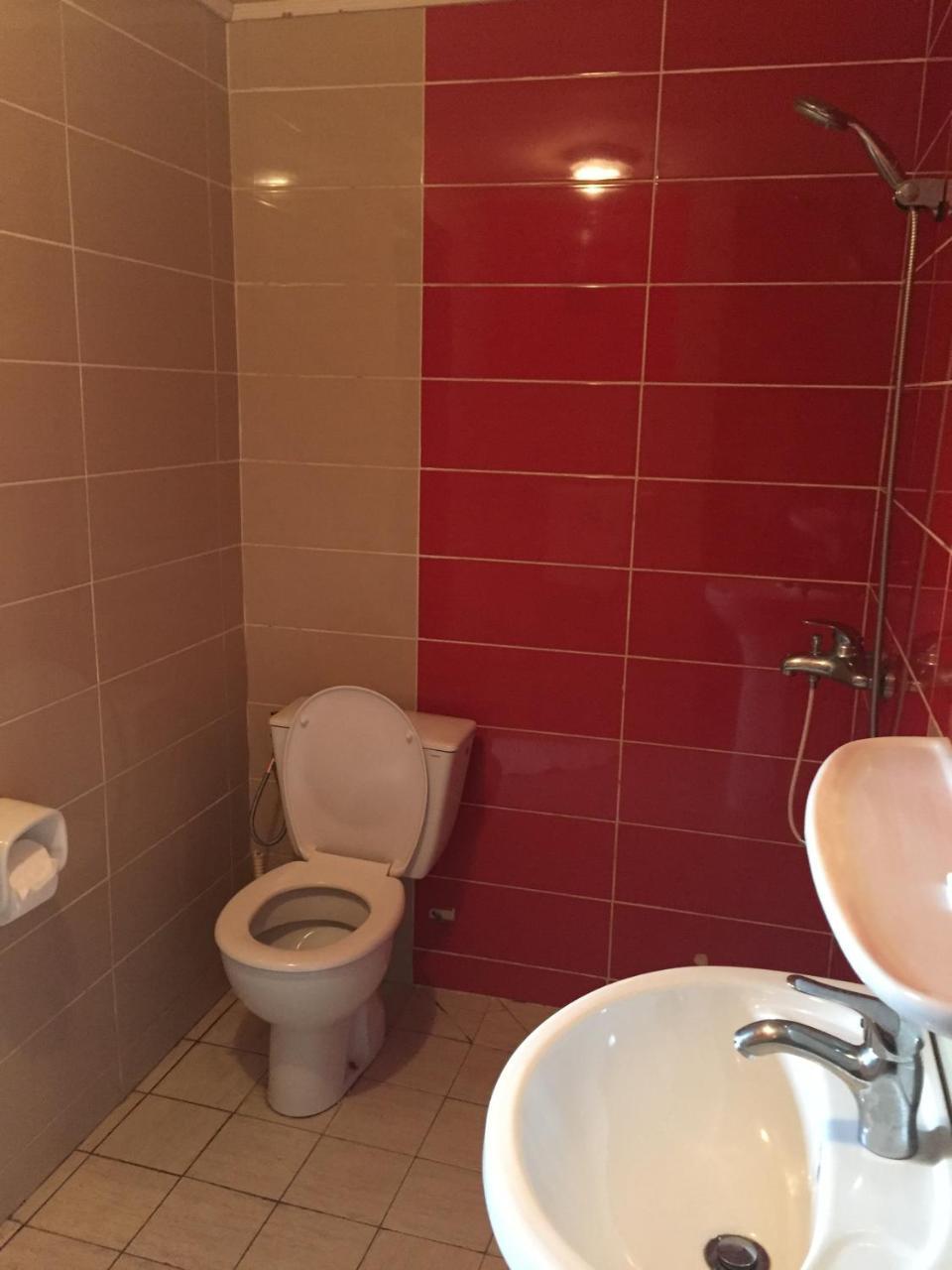 דואלה Hotel Lumiere Akwa מראה חיצוני תמונה